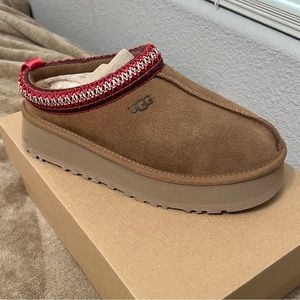 Uggs Tazz Slippers